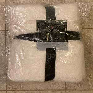 Cuddl Duds Ivory Microplush & Sherpa Fleece Plush Throw Blanket